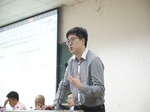 中南财经政法大学讲师郑毅教授与大家分享了他在云南傣族调研的经历