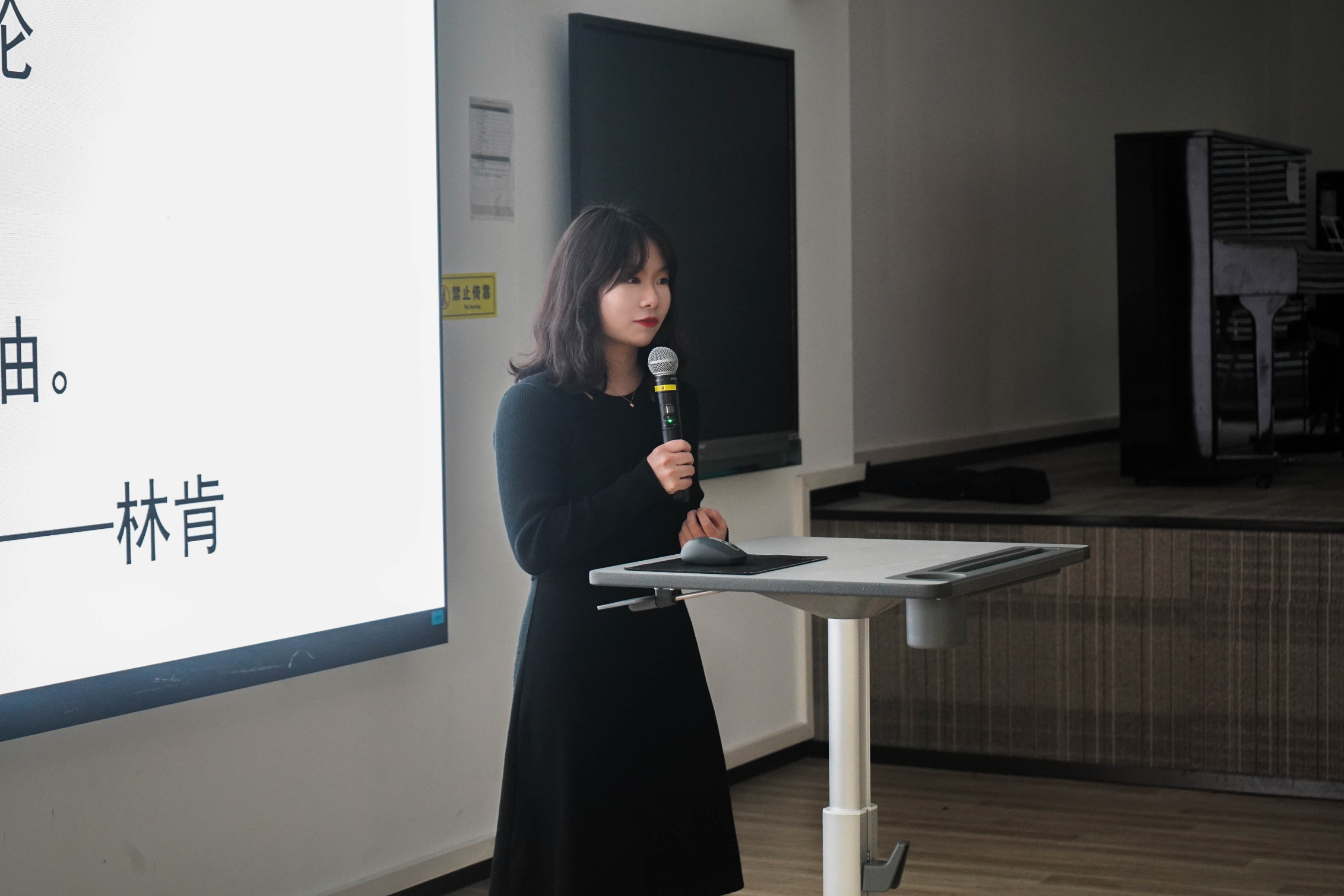 榜样力量 | 2022-2023文澜奖学金获得者-吴靓